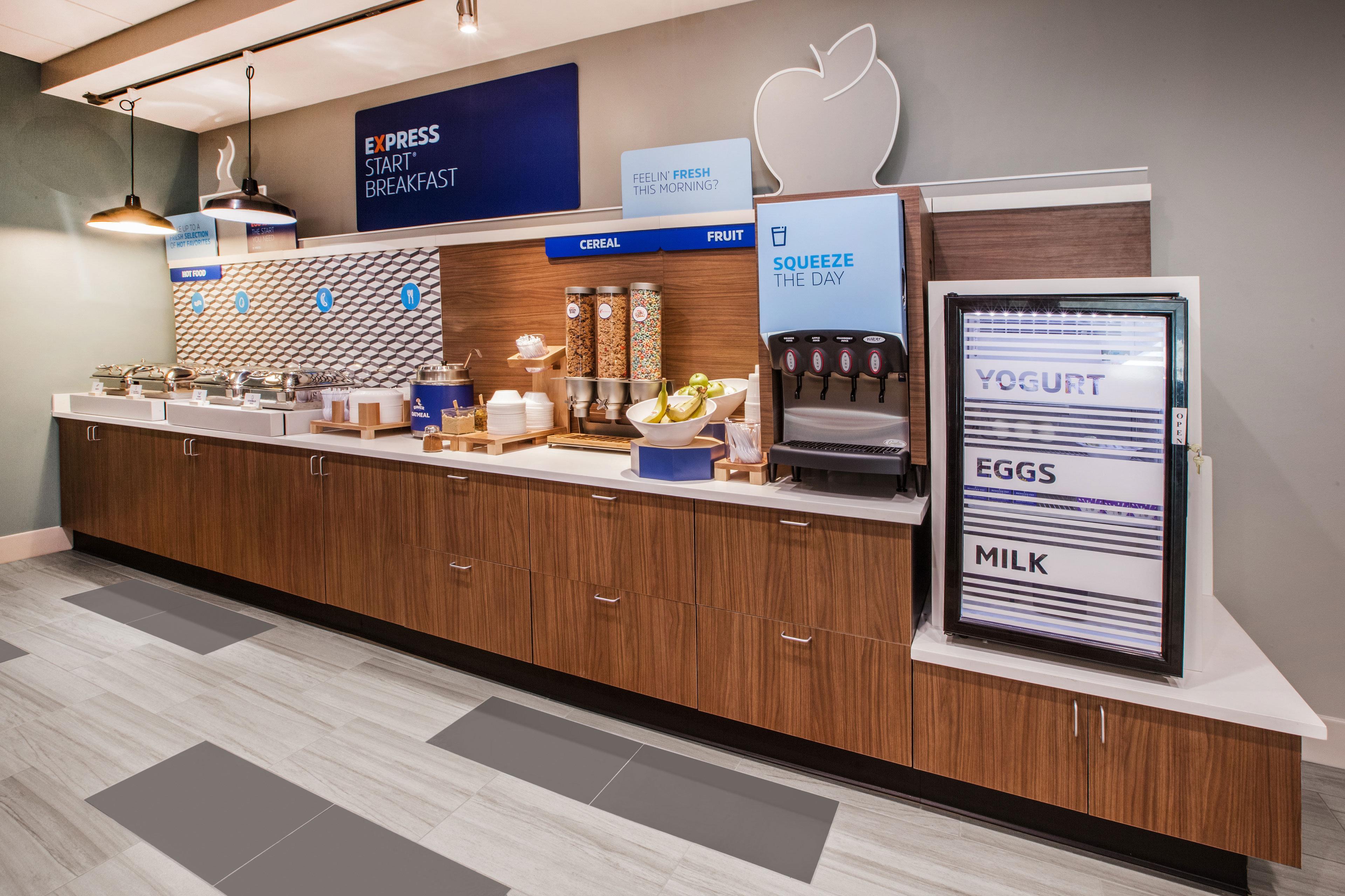 Holiday Inn Express Hotel & Suites Defiance By Ihg Exterior foto